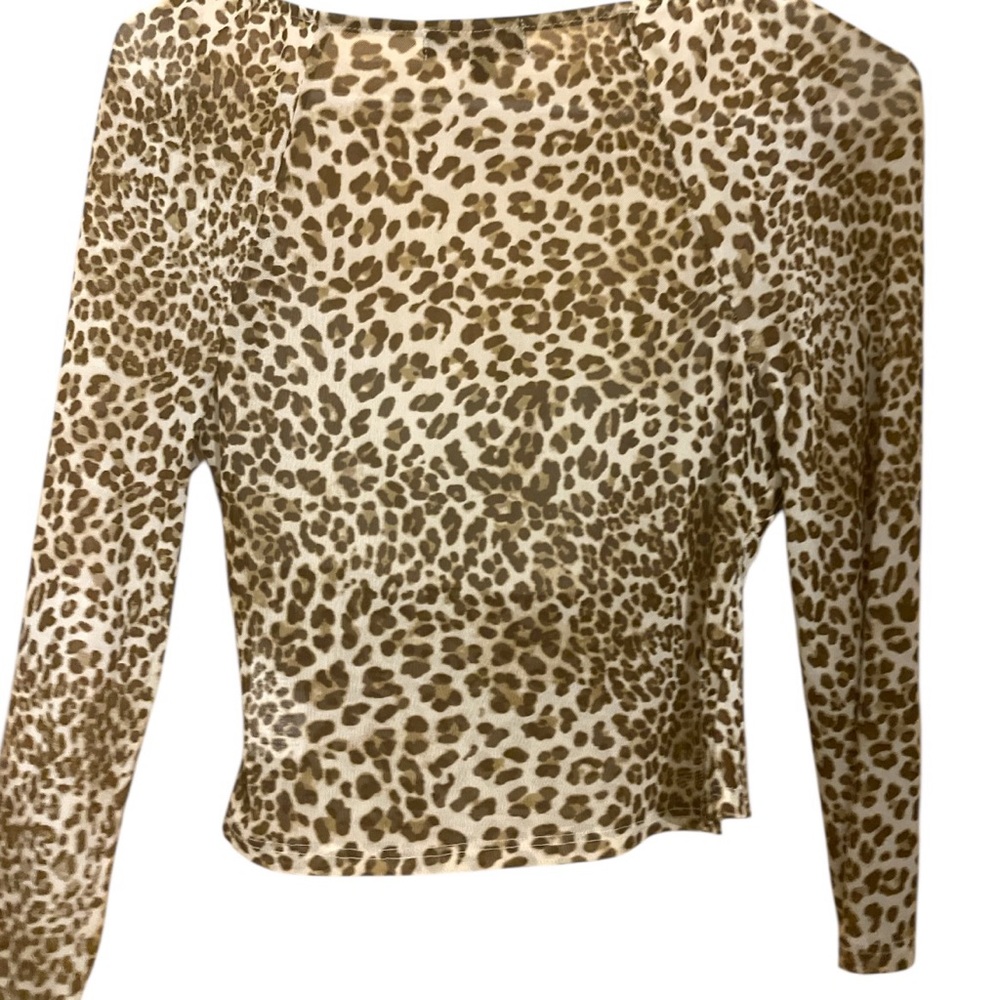 🤎💖Almost Famous Animal Print Blouse - Picture 4 of 13